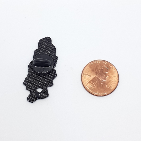 Dirty Dan Spongebob enamel pin - Picture 2 of 2